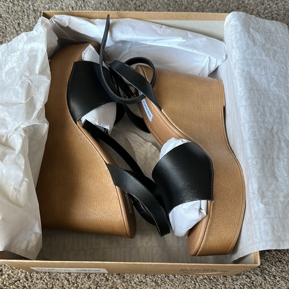 BNIB Steve Madden Welsh Leather Wedge Platform Sandals 9.5 Black - Picture 9 of 10